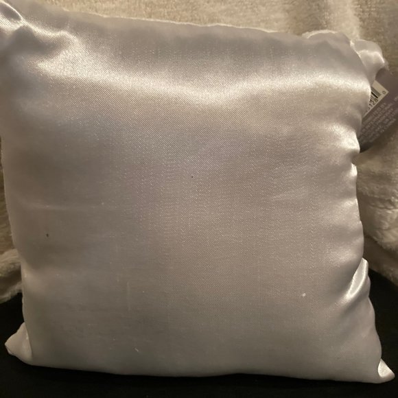 BEAUTIFUL RING BEAR PILLOW ON THAT SPECIAL DAY NEW - Picture 3 of 5